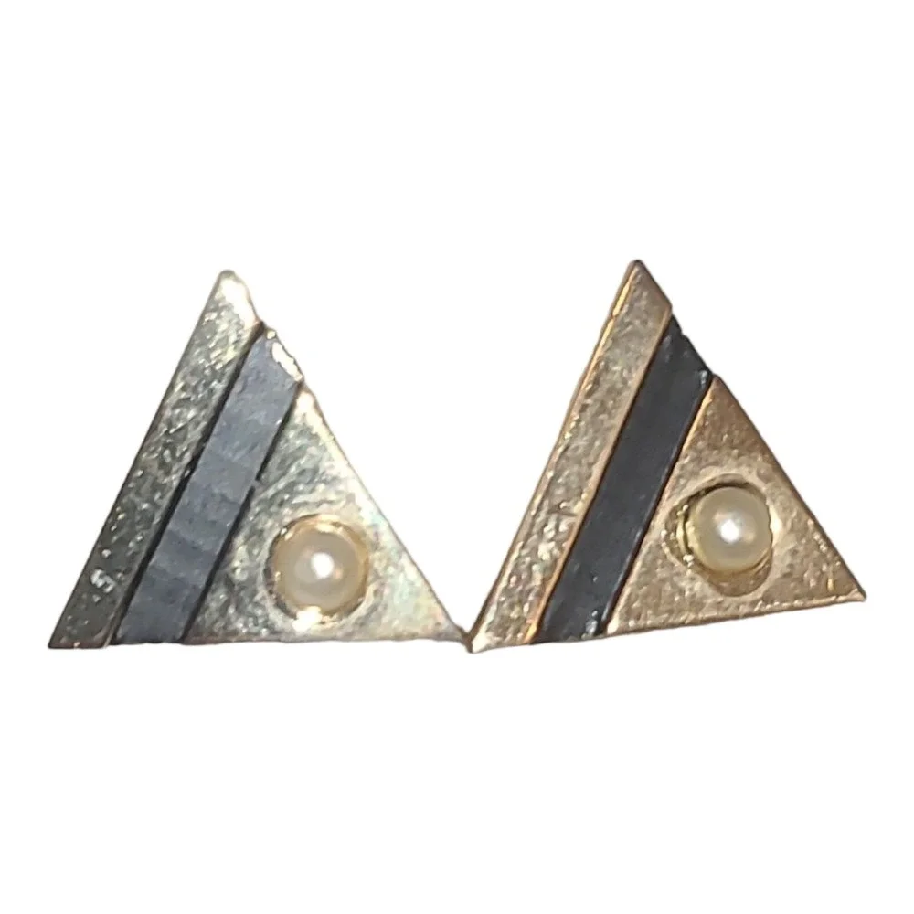 Vintage Gold Tone Faux Pearls‎ Black Enamel Men's Triangle Cufflinks Unsigned